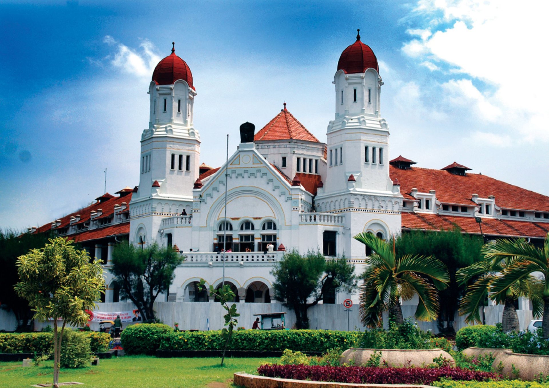 Private Car Semarang — Jepara